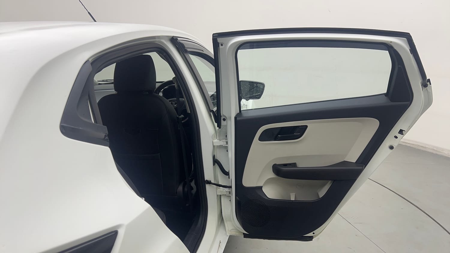 Used 2023 Tata Altroz XM Petrol Petrol Manual interior RIGHT REAR DOOR OPEN VIEW