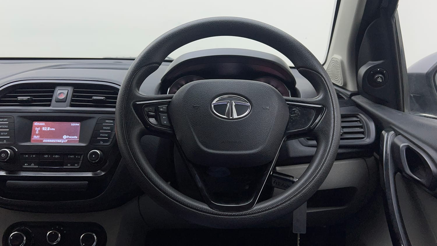 Used 2020 Tata Tiago Revotron XZA Petrol Automatic interior STEERING VIEW