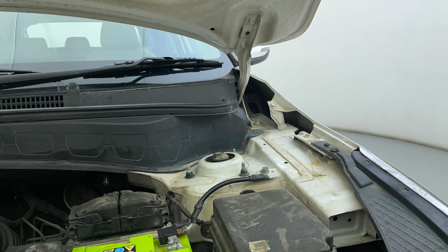 Used 2019 Kia Seltos HTX Plus 1.5 Diesel Diesel Manual engine ENGINE LEFT SIDE HINGE & APRON VIEW