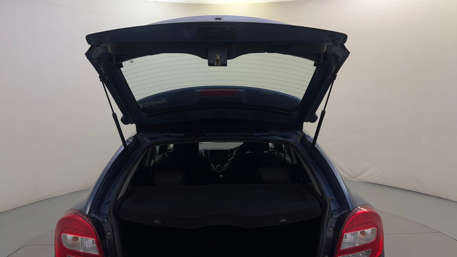 Used 2018 Maruti Suzuki Baleno Alpha 1.2 Petrol Manual interior DICKY DOOR OPEN VIEW