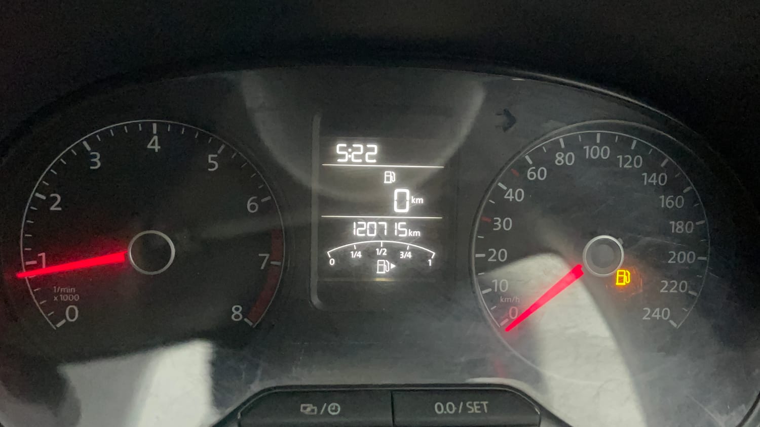 Used 2015 Volkswagen Polo Comfortline 1.2L (P) Petrol Manual interior CLUSTERMETER VIEW