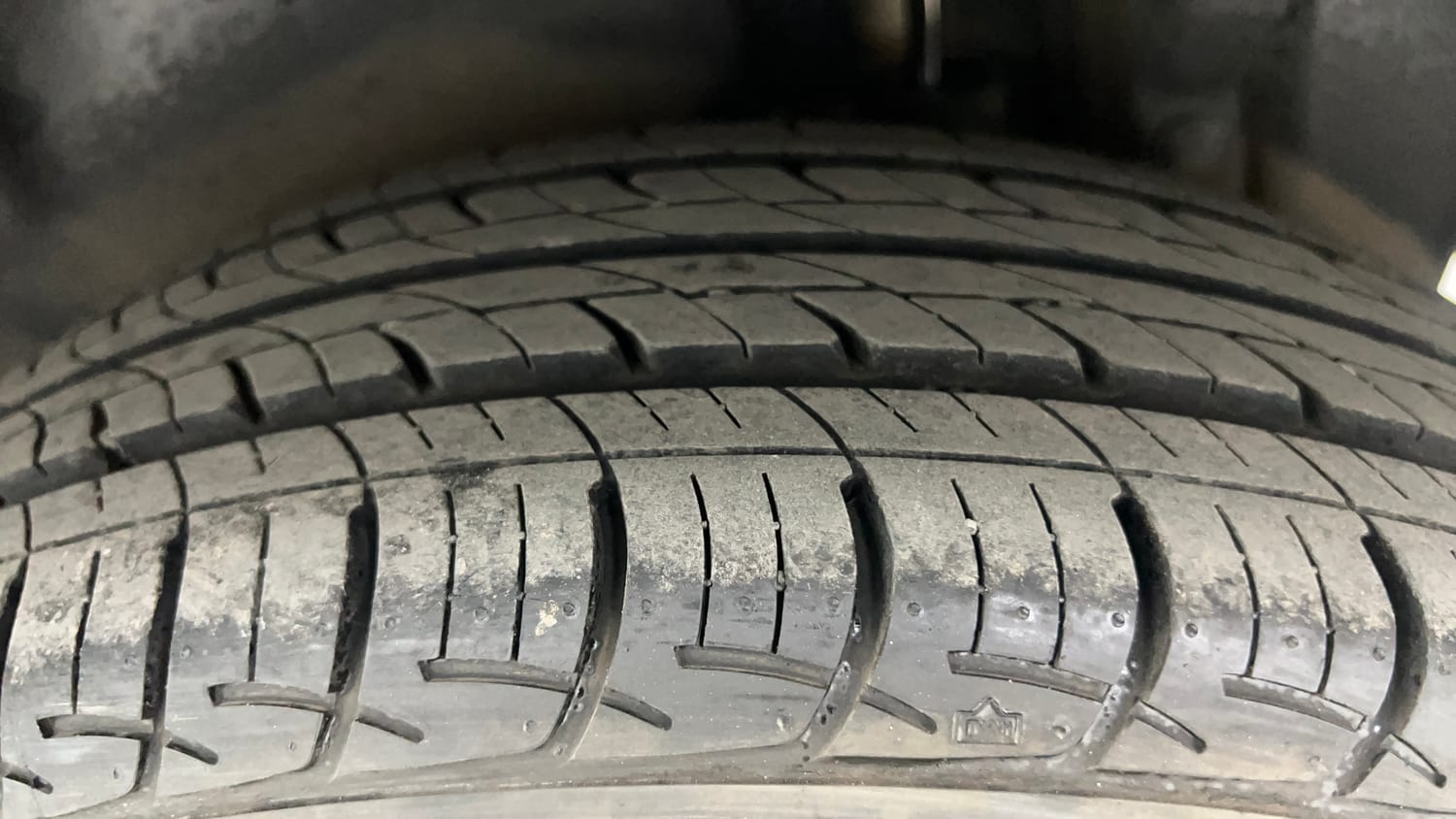 Used 2012 Maruti Suzuki Swift Dzire ZXI Petrol Manual tyres LEFT REAR TYRE TREAD VIEW