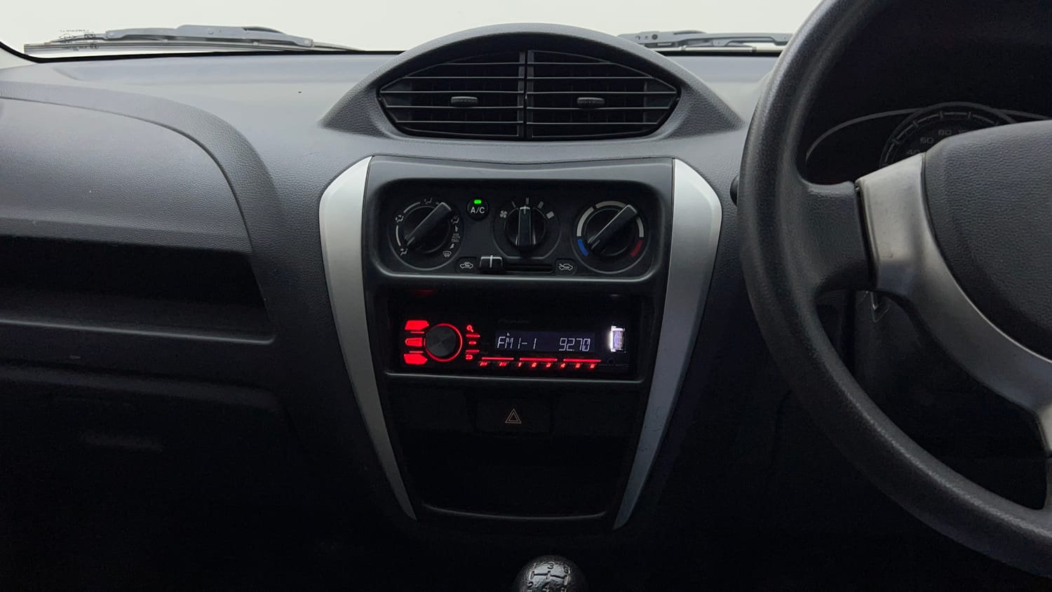 Used 2018 Maruti Suzuki Alto 800 LXi Petrol Manual interior MUSIC SYSTEM & AC CONTROL VIEW