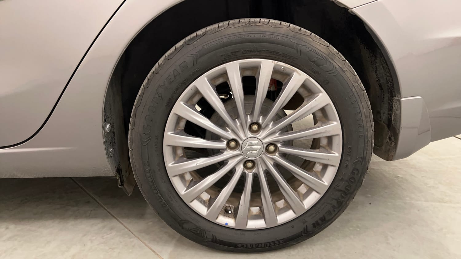 Used 2017 Maruti Suzuki Ciaz ZXI+ CNG (Outside Fitted) Cng Manual tyres LEFT REAR TYRE RIM VIEW