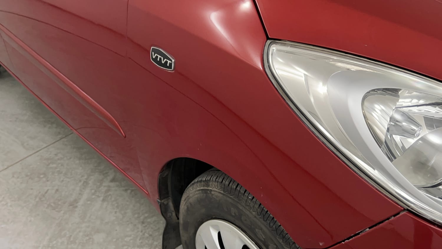 Used 2013 Hyundai i10 Sportz 1.2 AT Kappa2 Petrol Automatic dents MINOR SCRATCH