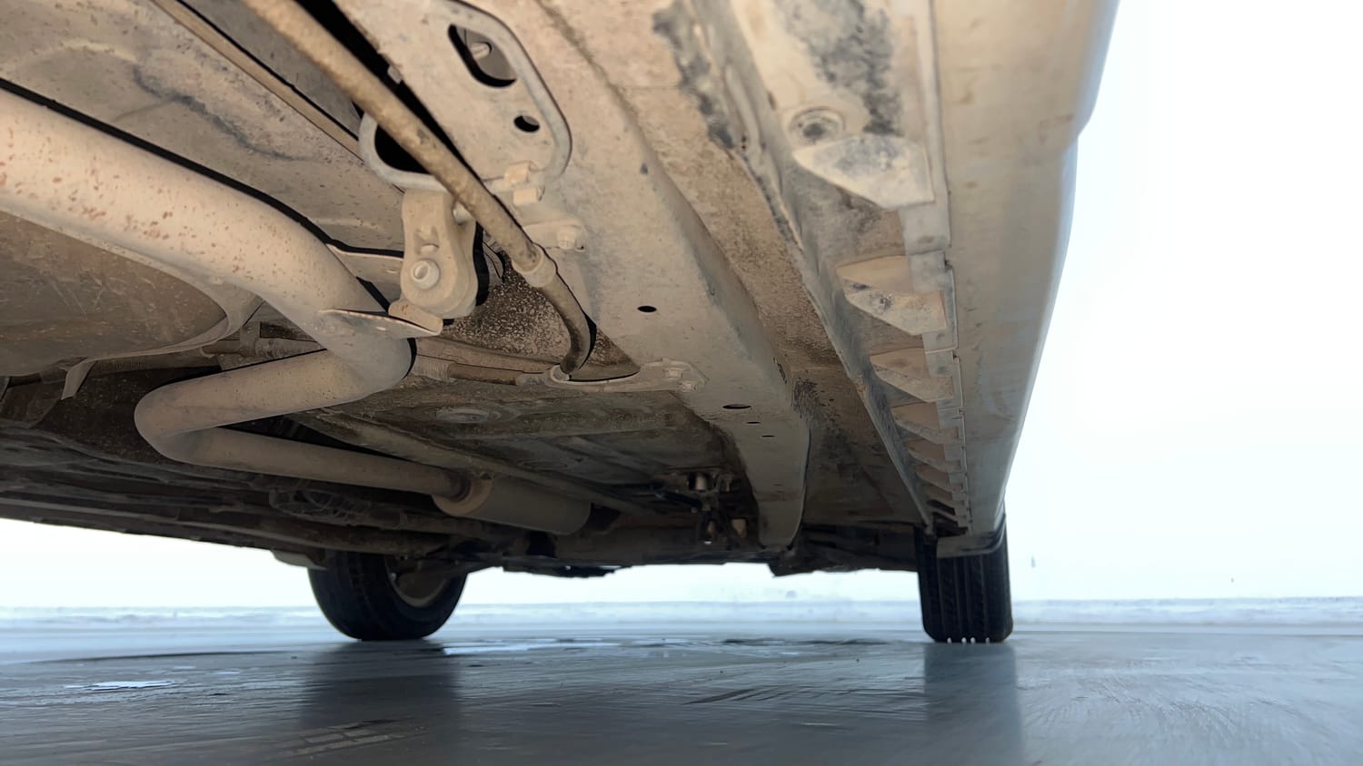 Used 2020 Maruti Suzuki XL6 Zeta MT Petrol Petrol Manual extra REAR RIGHT UNDERBODY VIEW