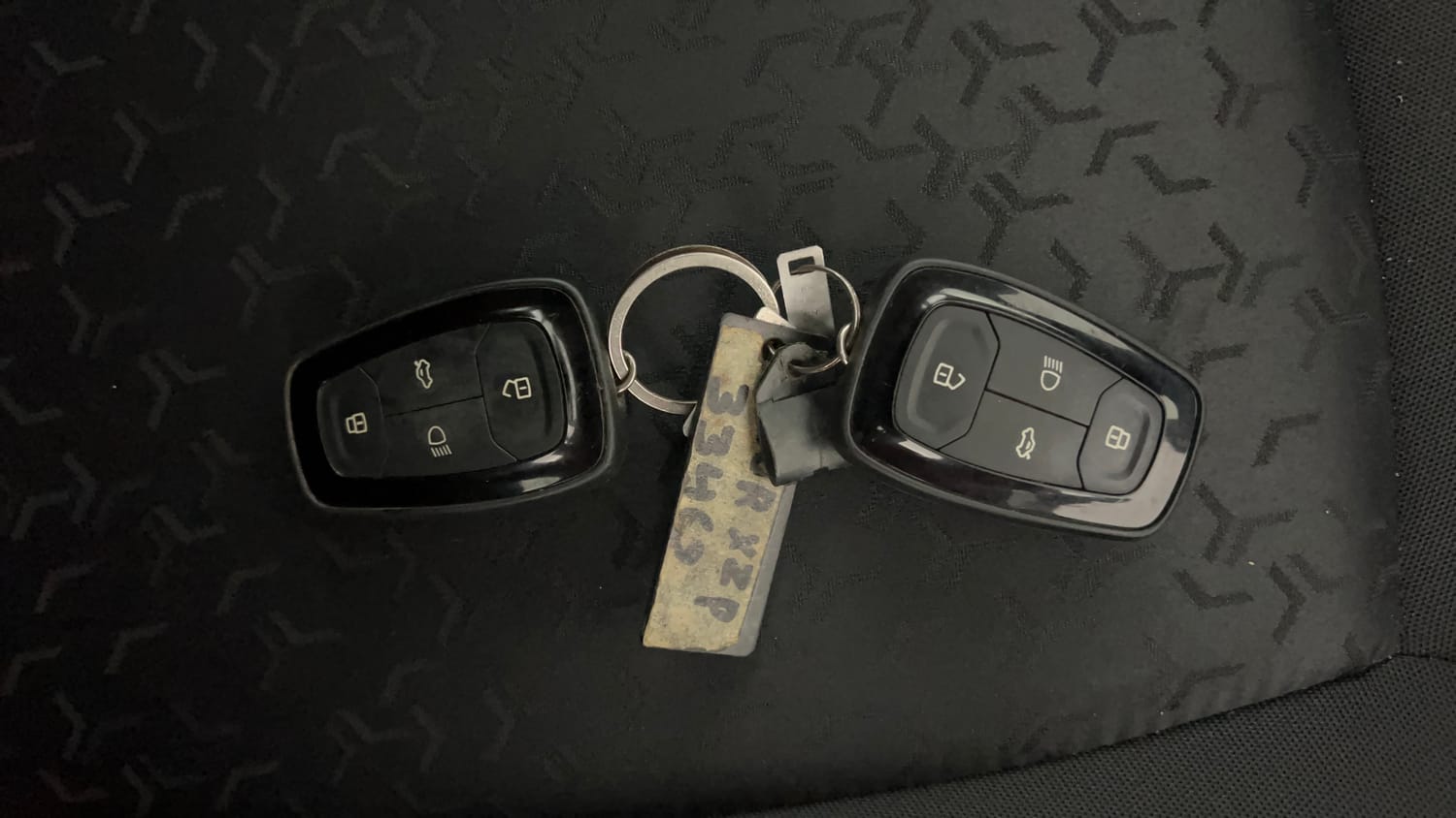 Used 2022 Tata Tigor XZ Plus CNG Cng Manual extra CAR KEY VIEW