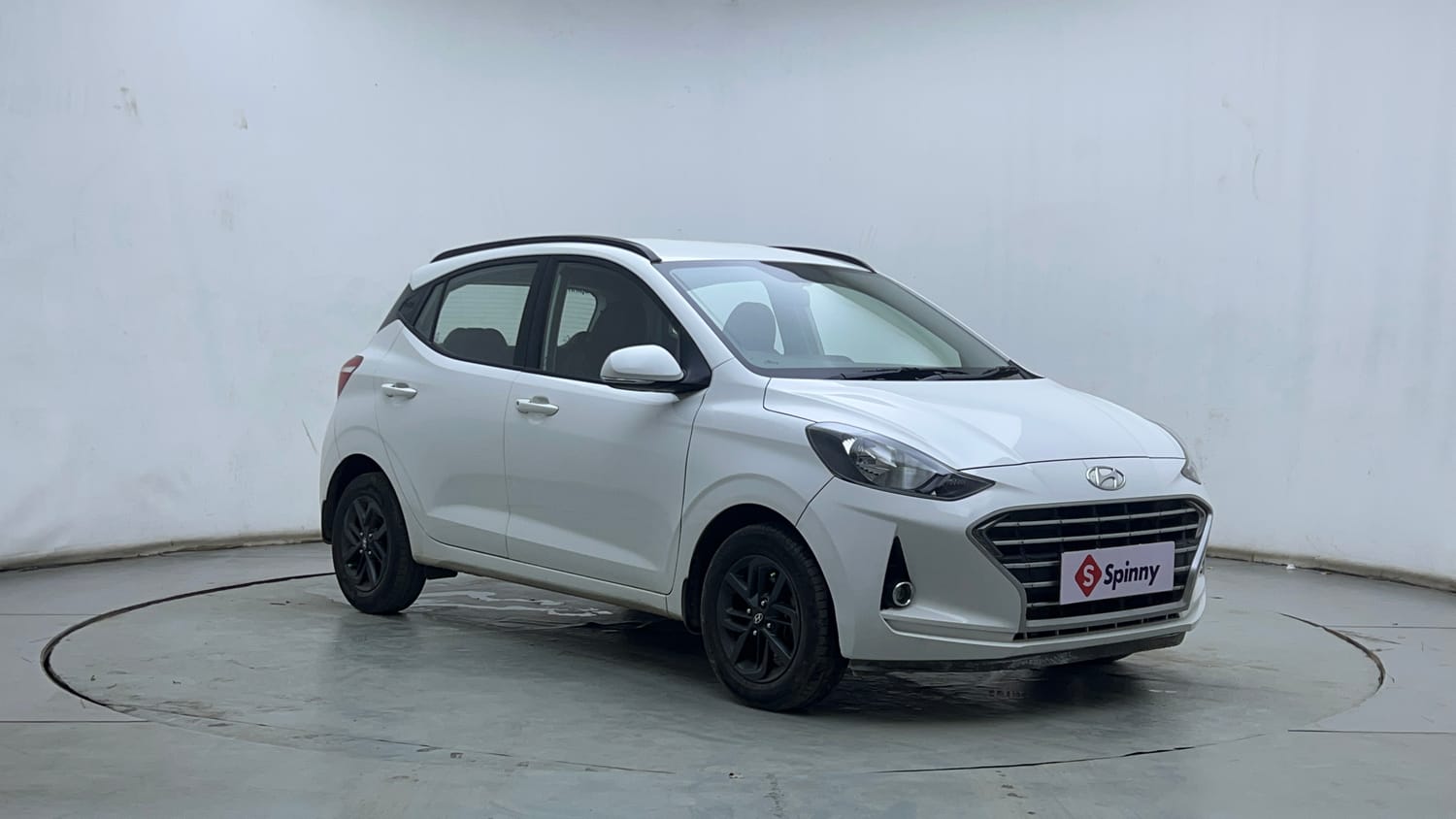 Used 2022 Hyundai Grand i10 Nios Sportz U2 1.2 CRDi Diesel Manual exterior RIGHT FRONT CORNER VIEW