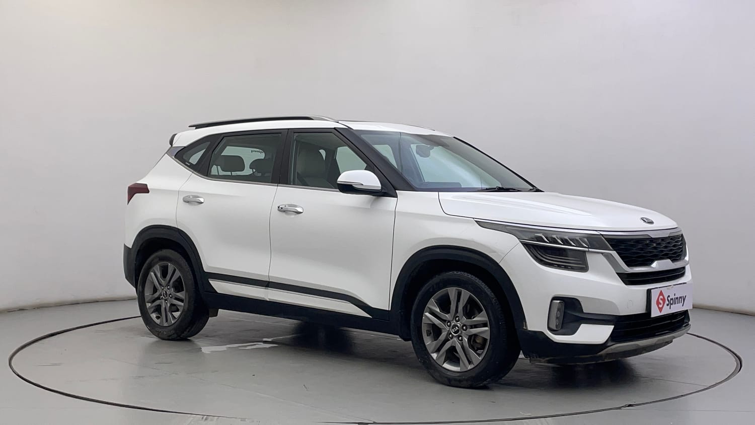 Used 2019 Kia Seltos HTX Plus 1.5 Diesel Diesel Manual exterior RIGHT FRONT CORNER VIEW