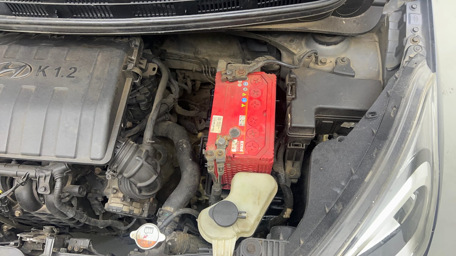 Used 2014 Hyundai Xcent S 1.2 Petrol Manual engine ENGINE LEFT SIDE VIEW