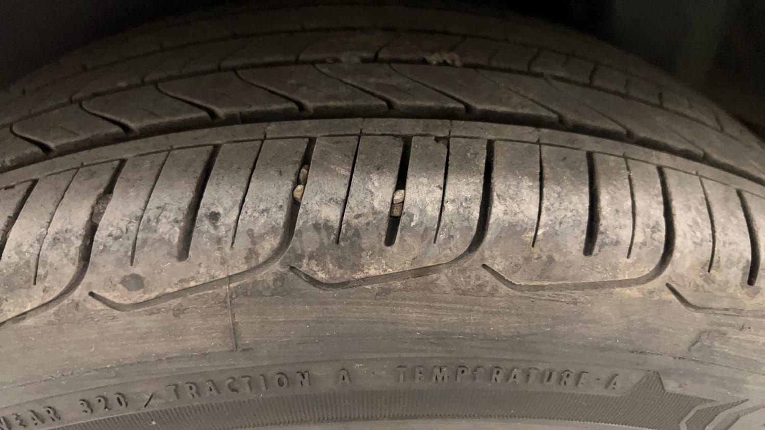 Used 2017 Maruti Suzuki Ciaz ZXI+ CNG (Outside Fitted) Cng Manual tyres LEFT REAR TYRE TREAD VIEW