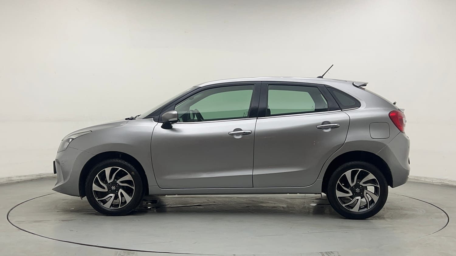 Used 2019 Maruti Suzuki Baleno Alpha Petrol Manual exterior LEFT SIDE VIEW