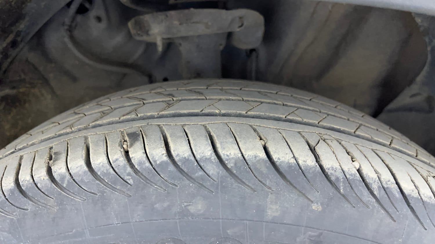Used 2021 Kia Seltos HTK Plus 1.5 Diesel Diesel Manual tyres RIGHT FRONT TYRE TREAD VIEW