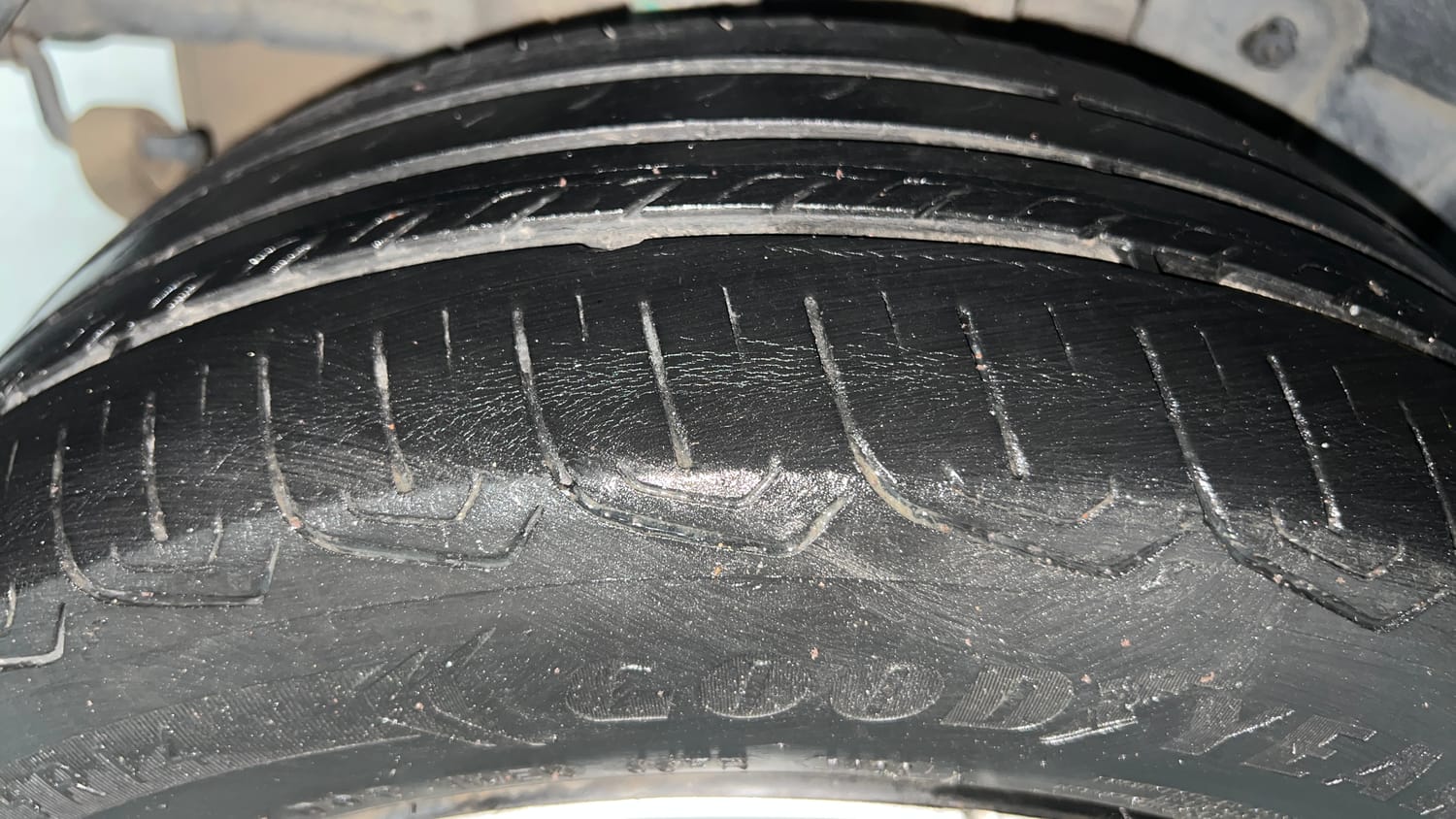 Used 2022 Tata Tigor XZ Plus CNG Cng Manual tyres RIGHT REAR TYRE TREAD VIEW