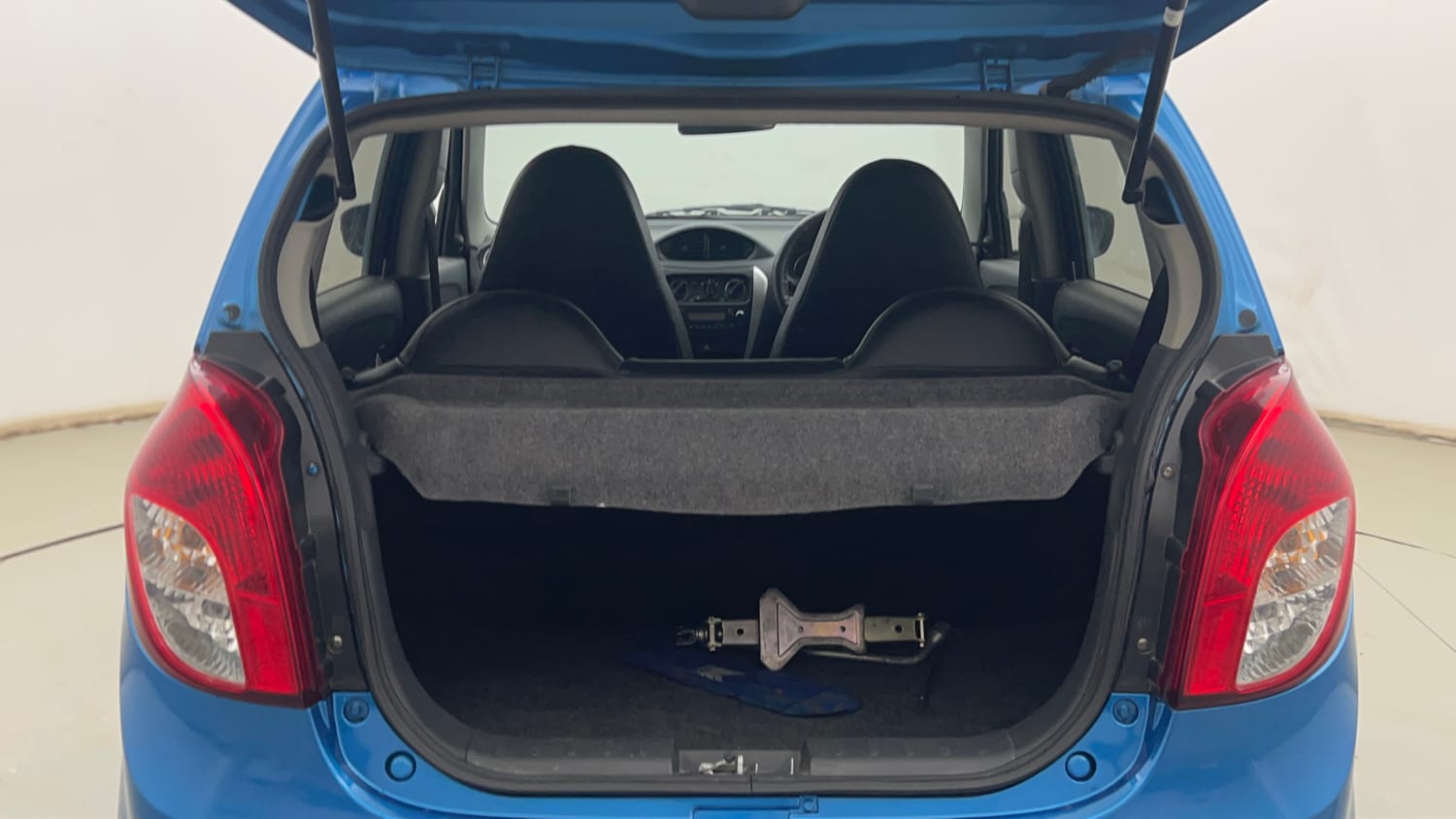 Used 2018 Maruti Suzuki Alto 800 VXi Petrol Manual interior DICKY INSIDE VIEW