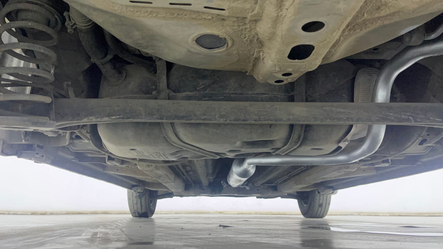 Used 2013 Maruti Suzuki Swift VXi Petrol Manual extra REAR UNDERBODY VIEW (TAKEN FROM REAR)