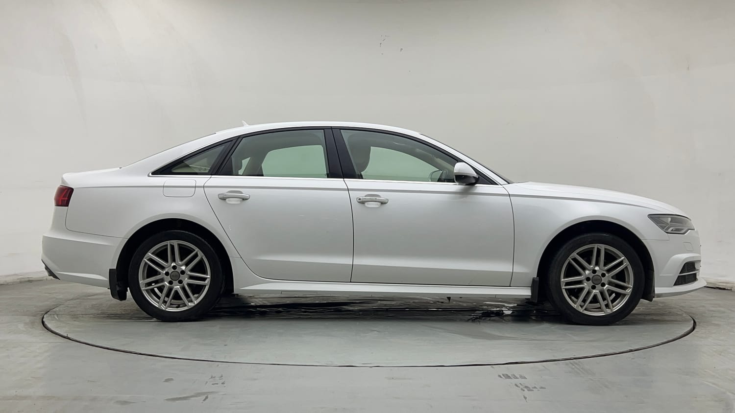 Used 2017 audi A6 35 TFSI S Line Matrix Petrol Automatic exterior RIGHT SIDE VIEW