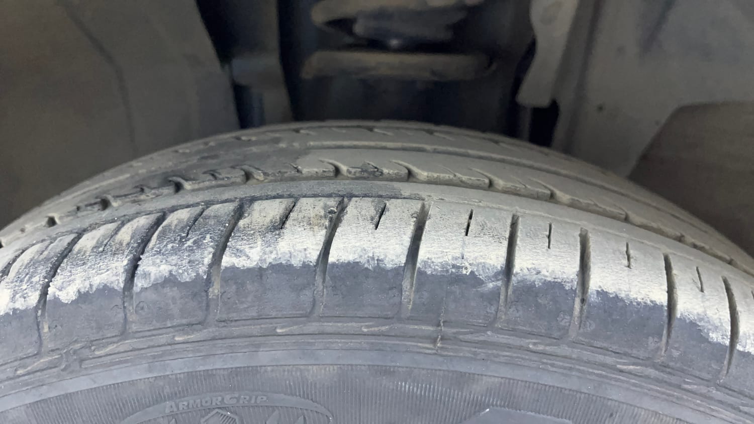 Used 2020 Renault Triber RXZ Petrol Manual tyres LEFT FRONT TYRE TREAD VIEW