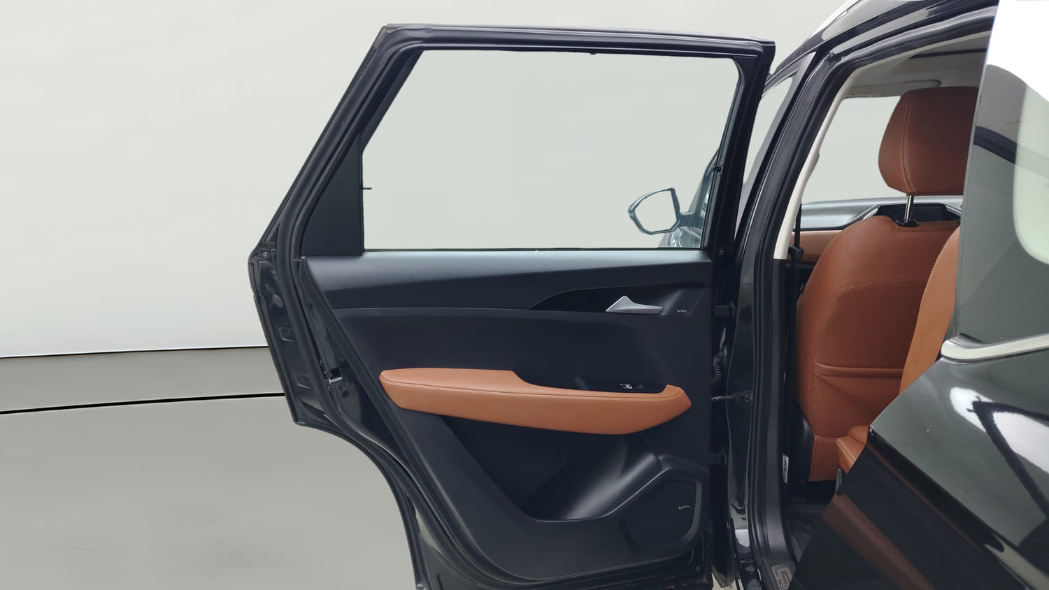 Used 2021 MG Motors Hector Plus Sharp 1.5 Petrol Turbo DCT 6-STR Petrol Automatic interior LEFT REAR DOOR OPEN VIEW