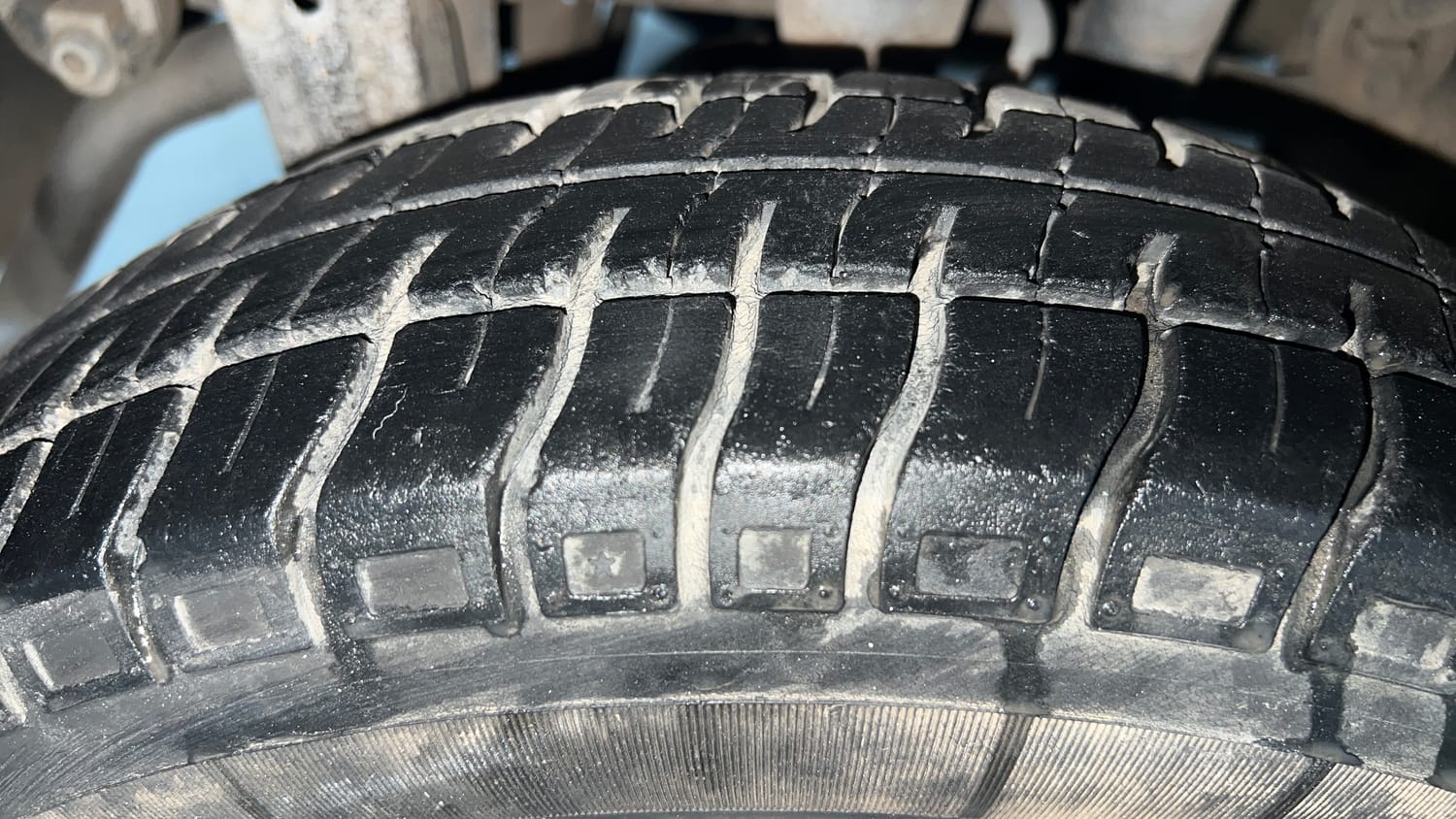 Used 2018 Maruti Suzuki Alto 800 LXi Petrol Manual tyres RIGHT REAR TYRE TREAD VIEW