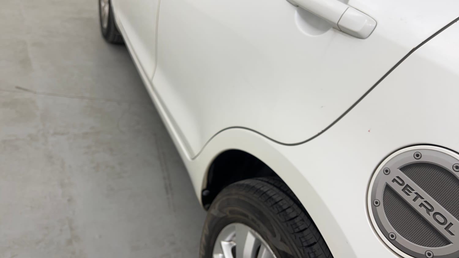 Used 2012 Maruti Suzuki Swift Dzire ZXI Petrol Manual dents MINOR SCRATCH