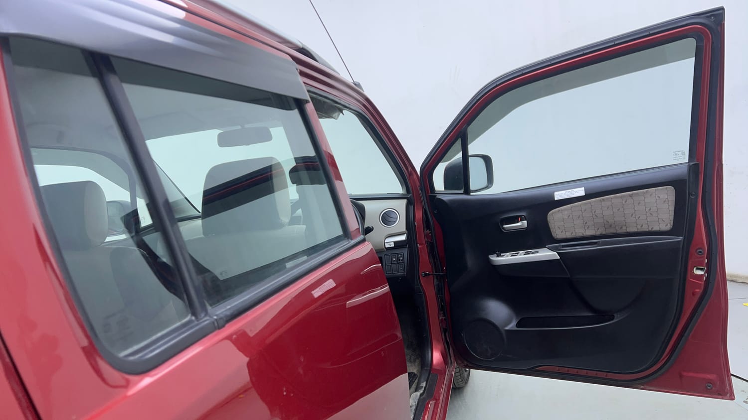 Used 2016 Maruti Suzuki Wagon R 1.0 VXI AMT Petrol Automatic interior RIGHT FRONT DOOR OPEN VIEW