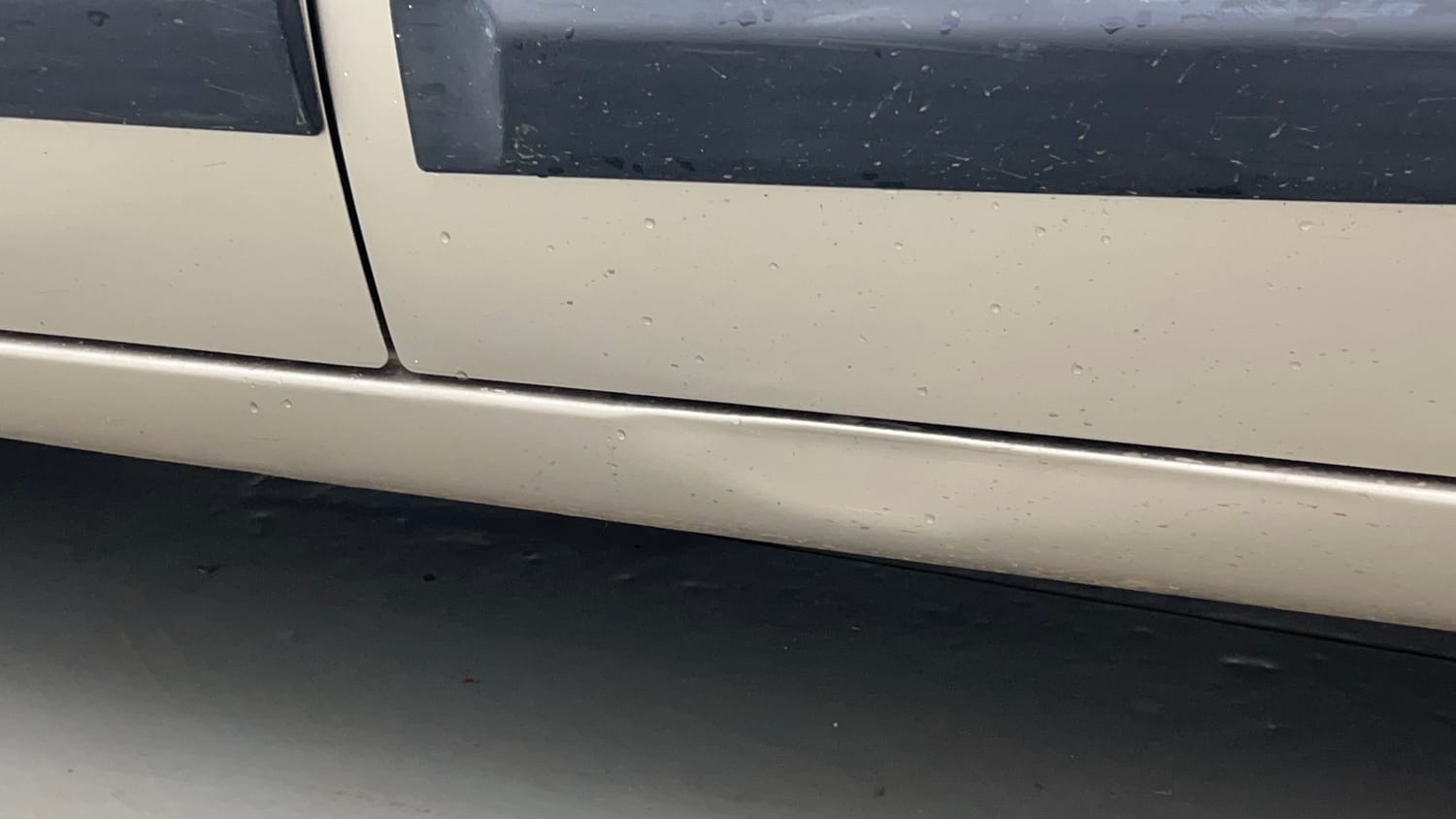 Used 2013 Maruti Suzuki Wagon R VXI Petrol Manual dents MINOR DENT