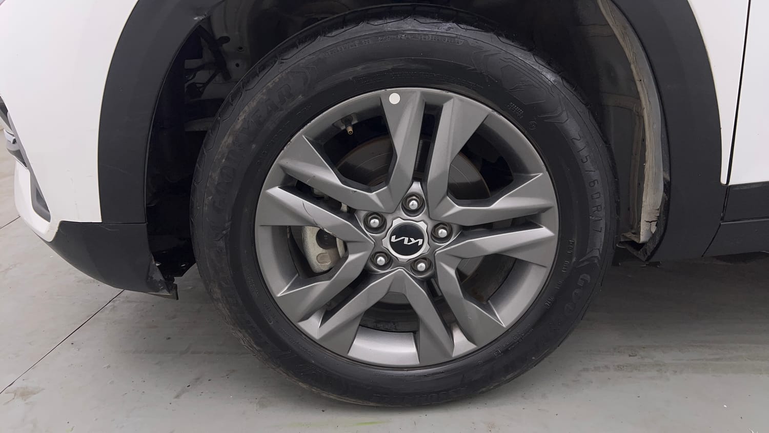 Used 2023 Kia Seltos HTX Plus 1.5 Diesel Diesel Manual tyres LEFT FRONT TYRE RIM VIEW