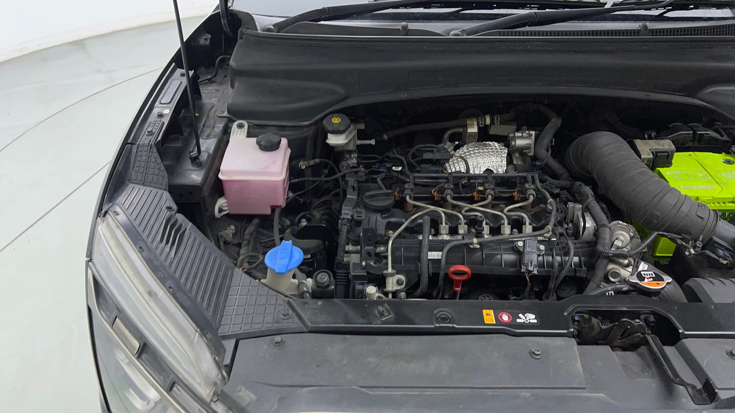Used 2022 Hyundai Alcazar Signature (O) 7 Seater 1.5 Diesel AT Diesel Automatic engine ENGINE RIGHT SIDE VIEW