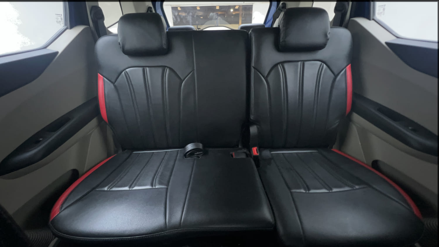 Used 2021 Renault Triber RXT Petrol Manual interior REAR SEAT CONDITION VIEW