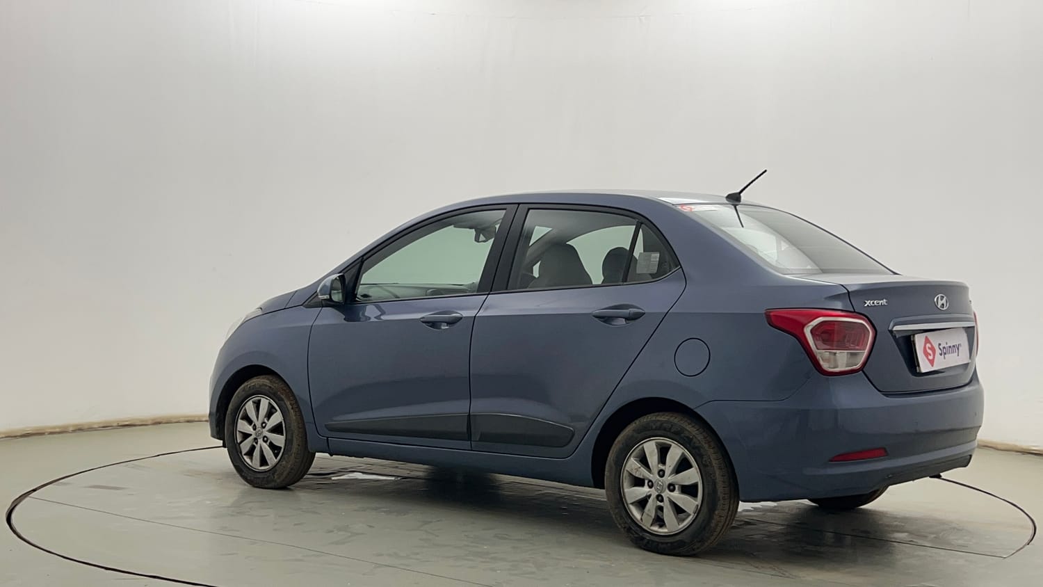 Used 2016 Hyundai Xcent SX 1.2 Petrol Manual exterior LEFT REAR CORNER VIEW