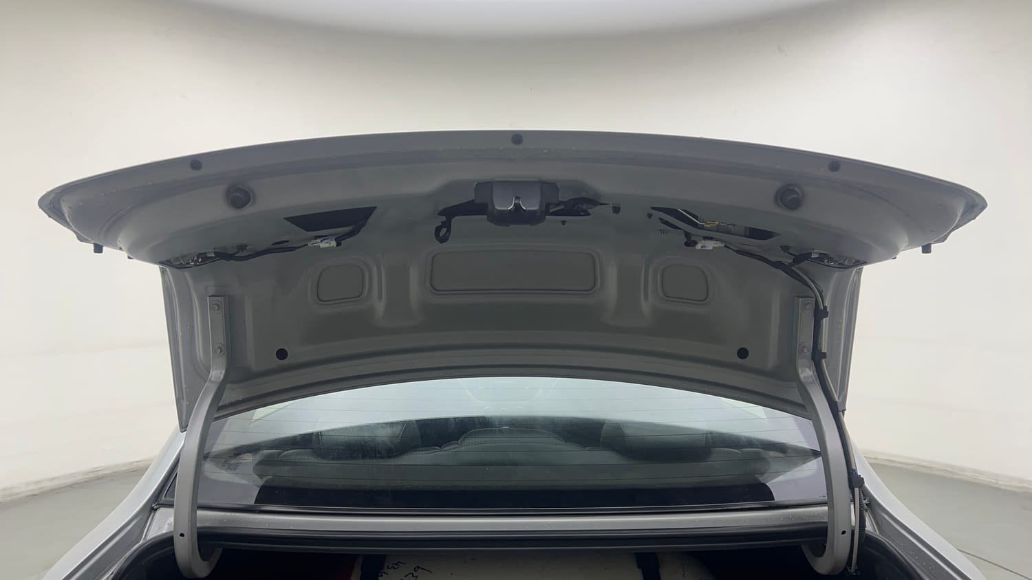 Used 2020 Hyundai Xcent S Petrol+cng(outside fitted) Cng Manual interior DICKY DOOR OPEN VIEW