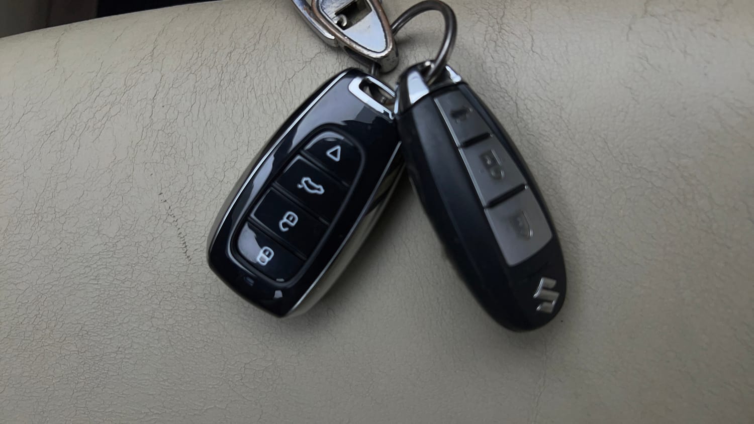 Used 2018 Maruti Suzuki Ciaz Alpha Hybrid 1.5 Petrol Manual extra CAR KEY VIEW