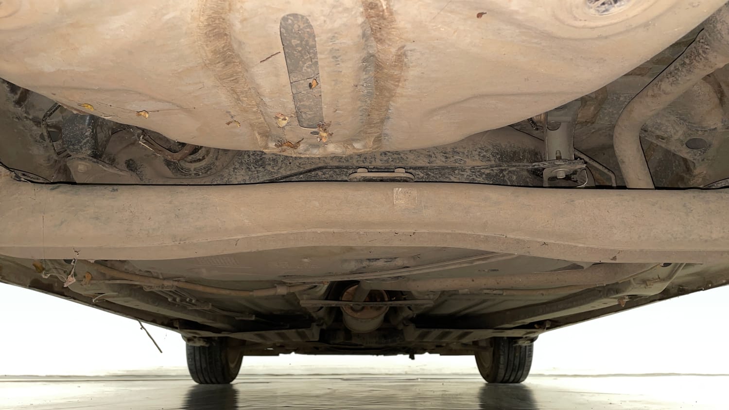 Used 2024 Toyota Glanza V AMT Petrol Automatic extra REAR UNDERBODY VIEW (TAKEN FROM REAR)
