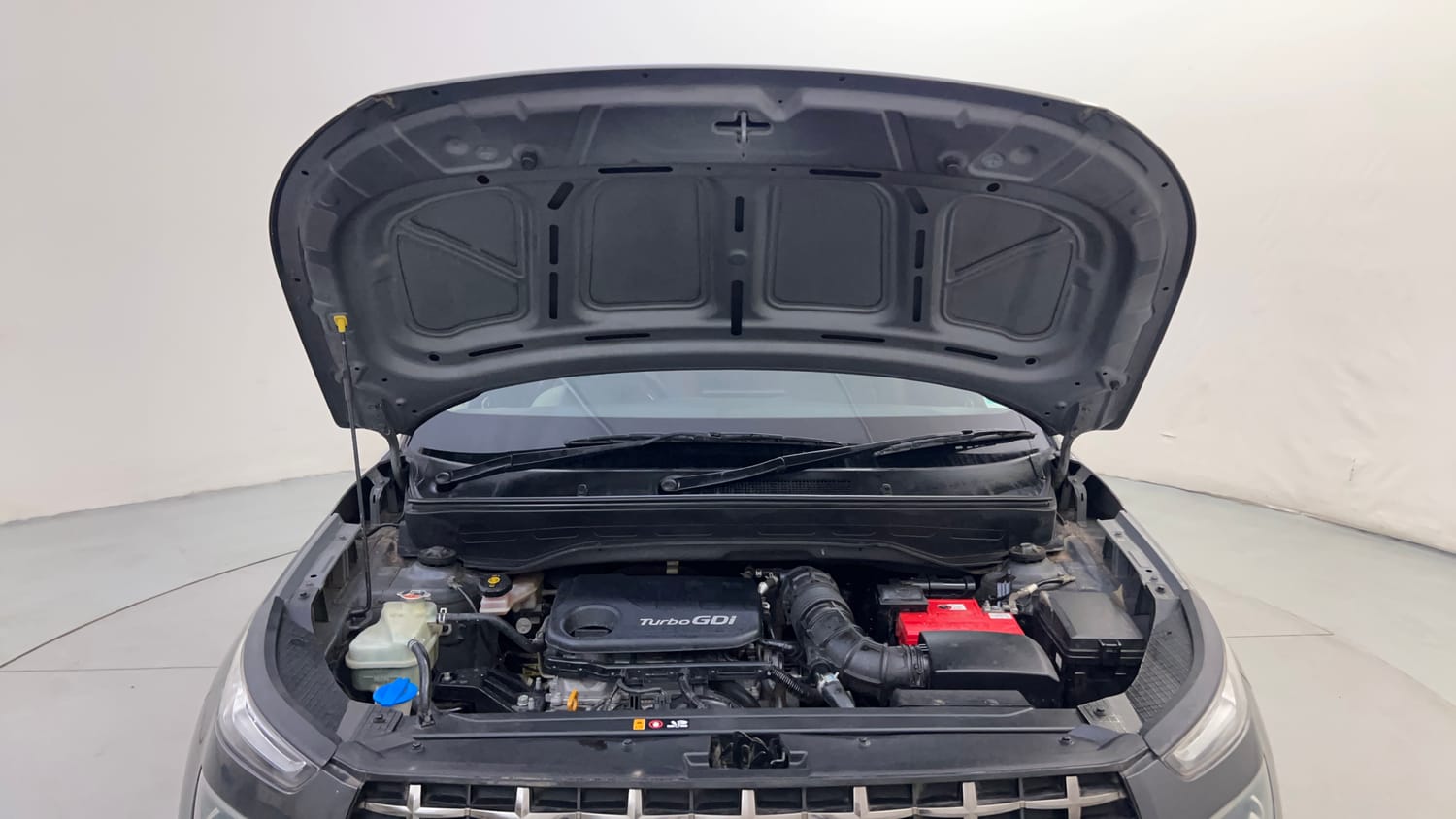 Used 2021 Hyundai Venue SX 1.0 Turbo iMT Petrol Manual engine ENGINE & BONNET OPEN FRONT VIEW