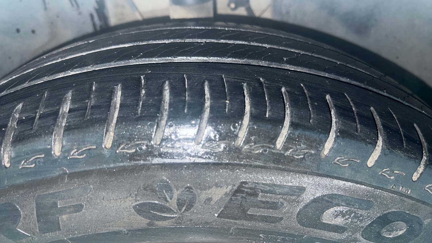 Used 2023 Tata Altroz XM Petrol Petrol Manual tyres RIGHT FRONT TYRE TREAD VIEW