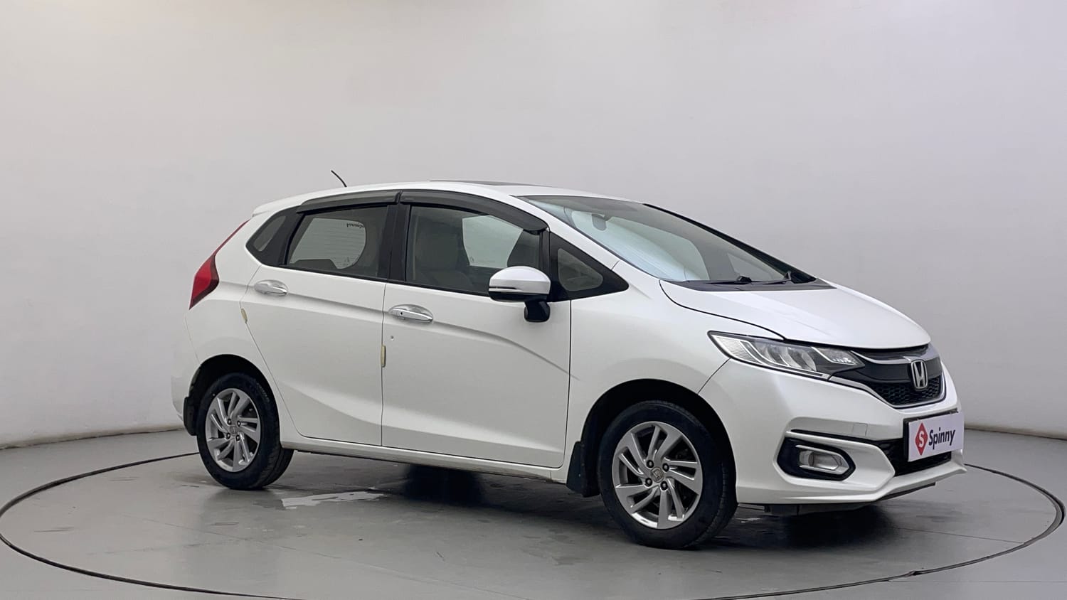 Used 2021 Honda Jazz ZX CVT Petrol Automatic exterior RIGHT FRONT CORNER VIEW
