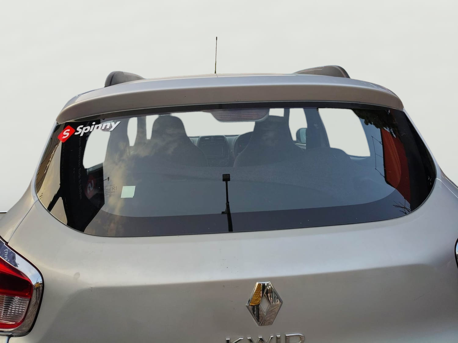 Used 2017 Renault Kwid RXT Opt Petrol Manual exterior BACK WINDSHIELD VIEW
