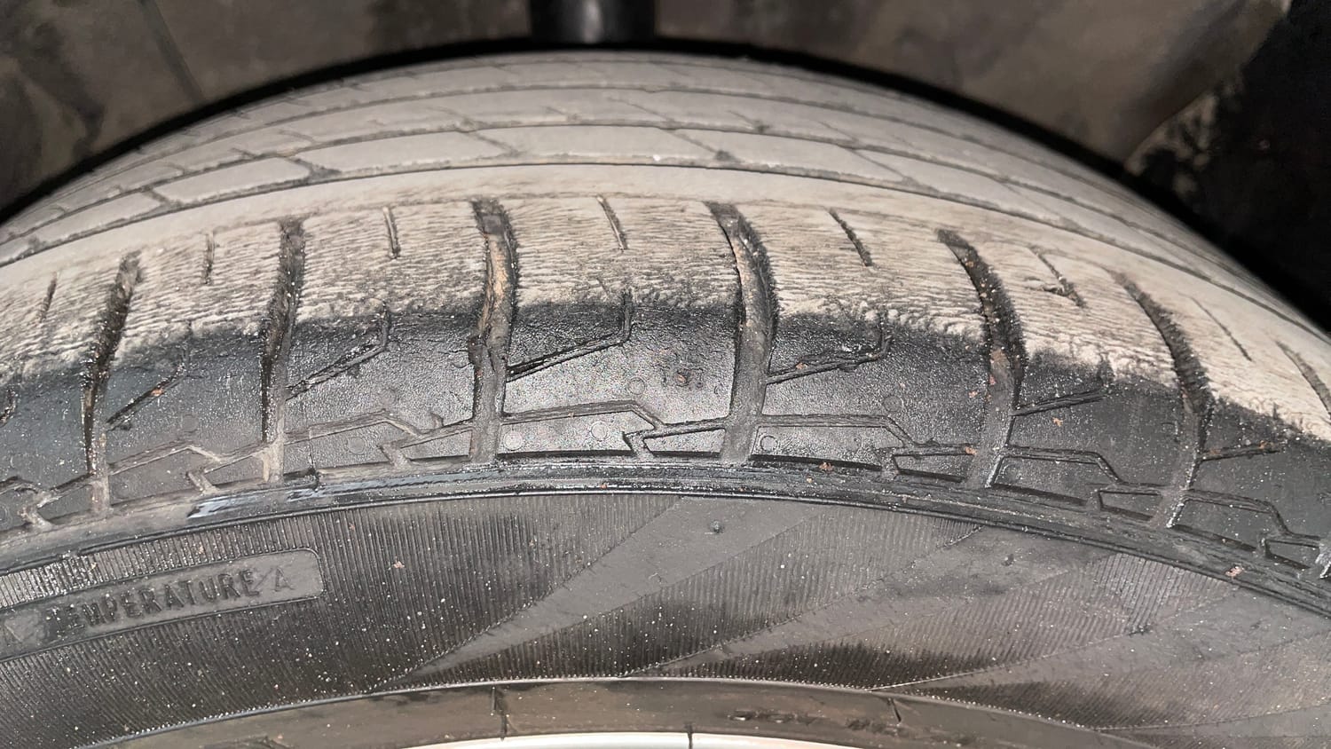 Used 2022 Hyundai Creta SX 1.5 Petrol Petrol Manual tyres RIGHT FRONT TYRE TREAD VIEW