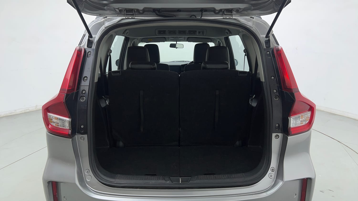 Used 2020 Maruti Suzuki XL6 Zeta MT Petrol Petrol Manual interior DICKY INSIDE VIEW