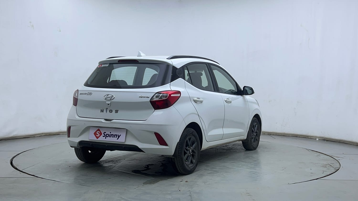 Used 2022 Hyundai Grand i10 Nios Sportz U2 1.2 CRDi Diesel Manual exterior RIGHT REAR CORNER VIEW