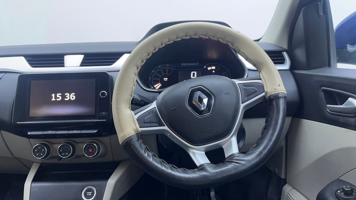 Used 2020 Renault Triber RXZ Petrol Manual interior STEERING VIEW