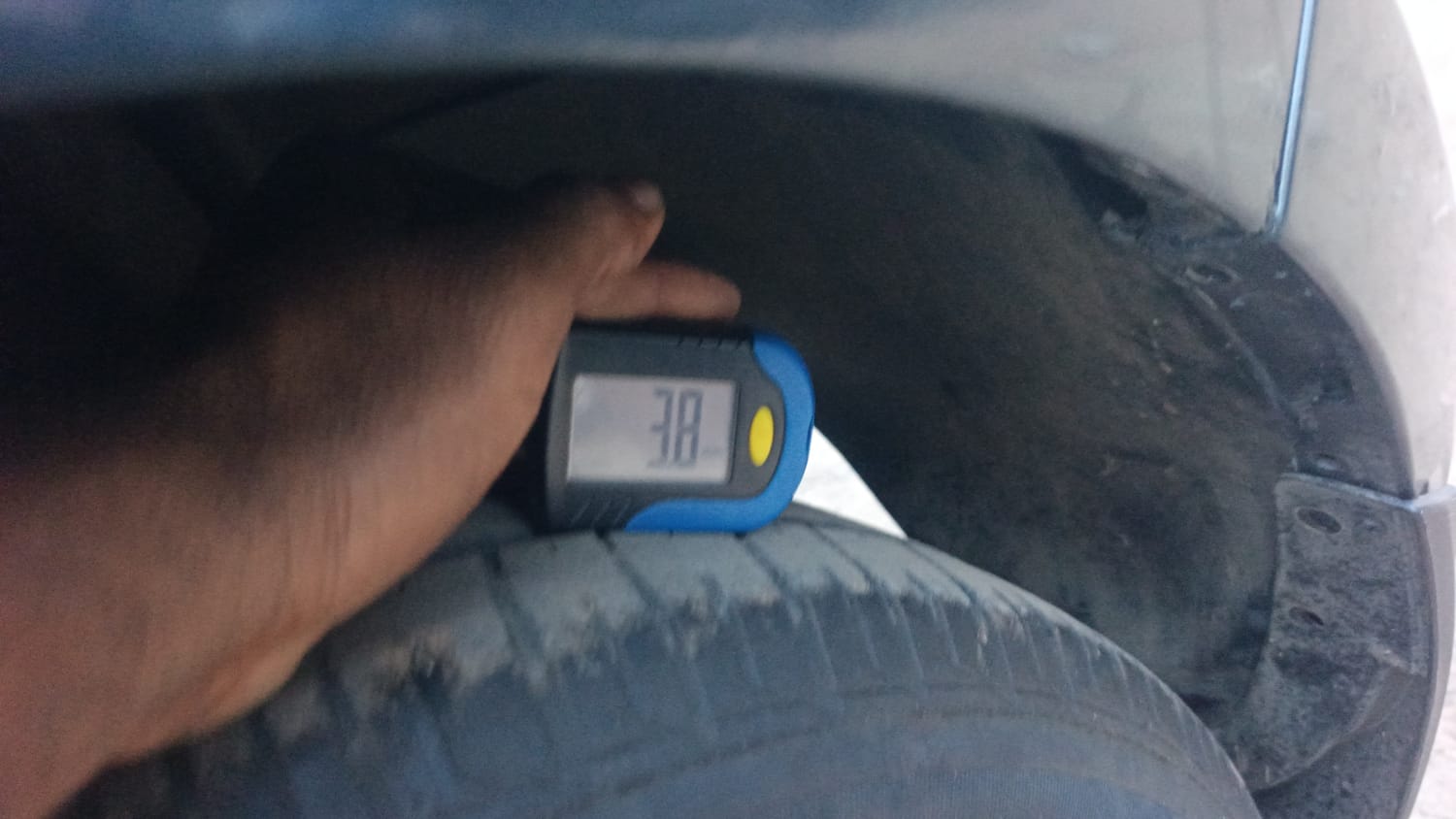 Used 2018 Tata Zest XTA Diesel Diesel Automatic tyres LEFT REAR TYRE TREAD VIEW