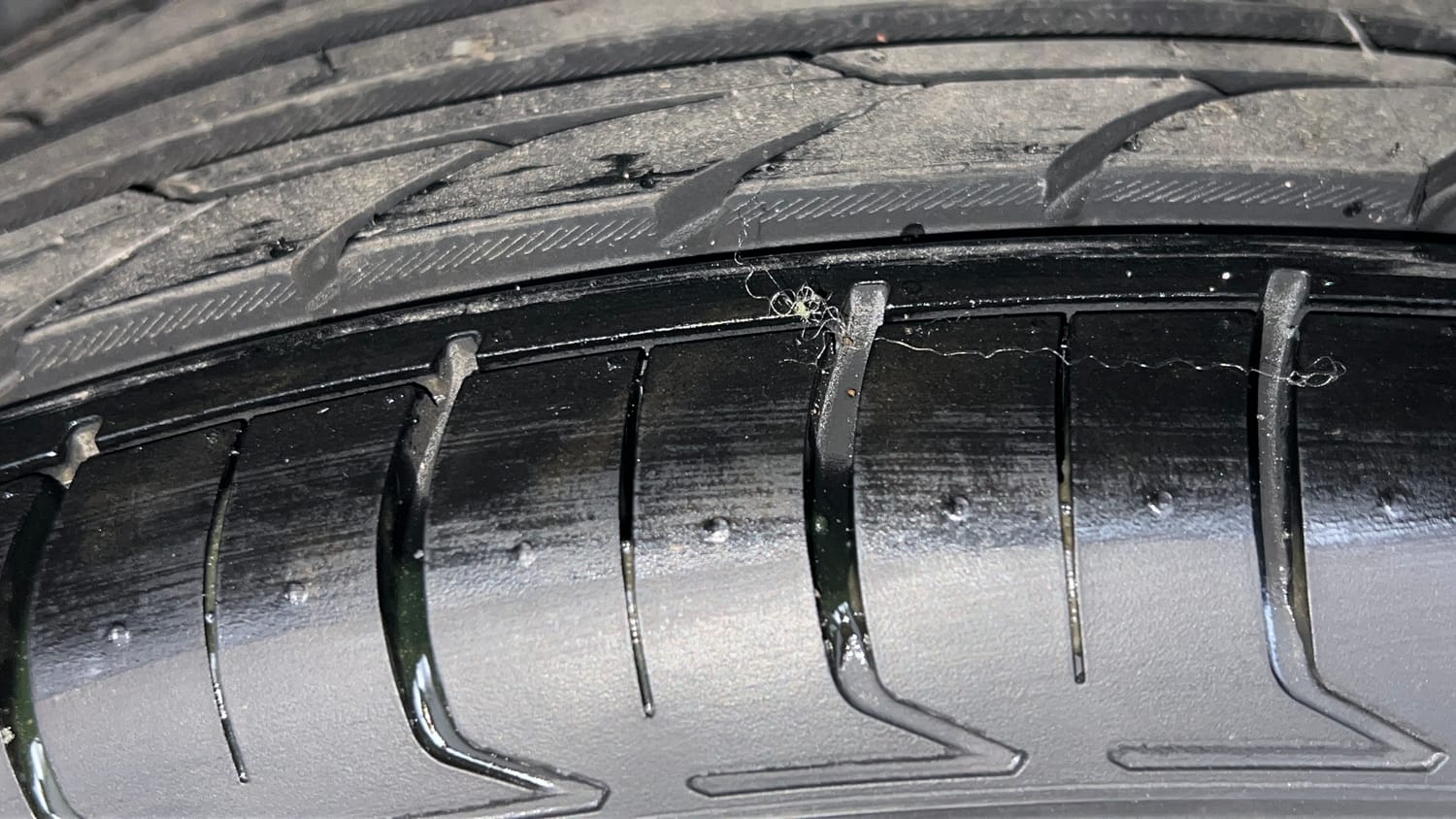 Used 2023 Kia Seltos HTX Plus 1.5 Diesel Diesel Manual tyres RIGHT REAR TYRE TREAD VIEW