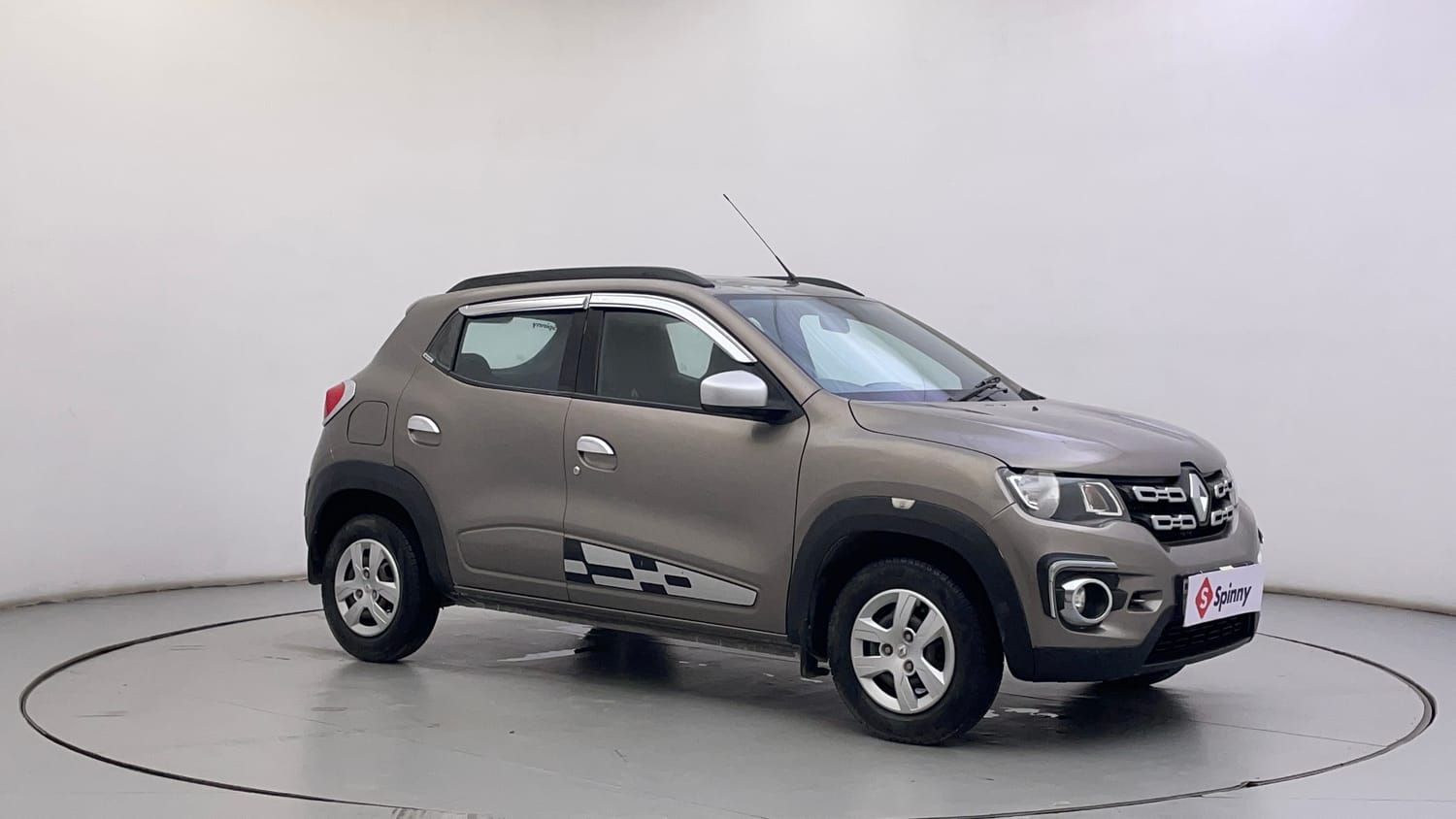 Used 2018 Renault Kwid 1.0 RXT AMT Opt Petrol Automatic exterior RIGHT FRONT CORNER VIEW
