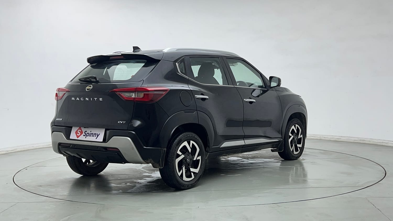 Used 2023 Nissan Magnite XV Premium Turbo CVT Petrol Automatic exterior RIGHT REAR CORNER VIEW