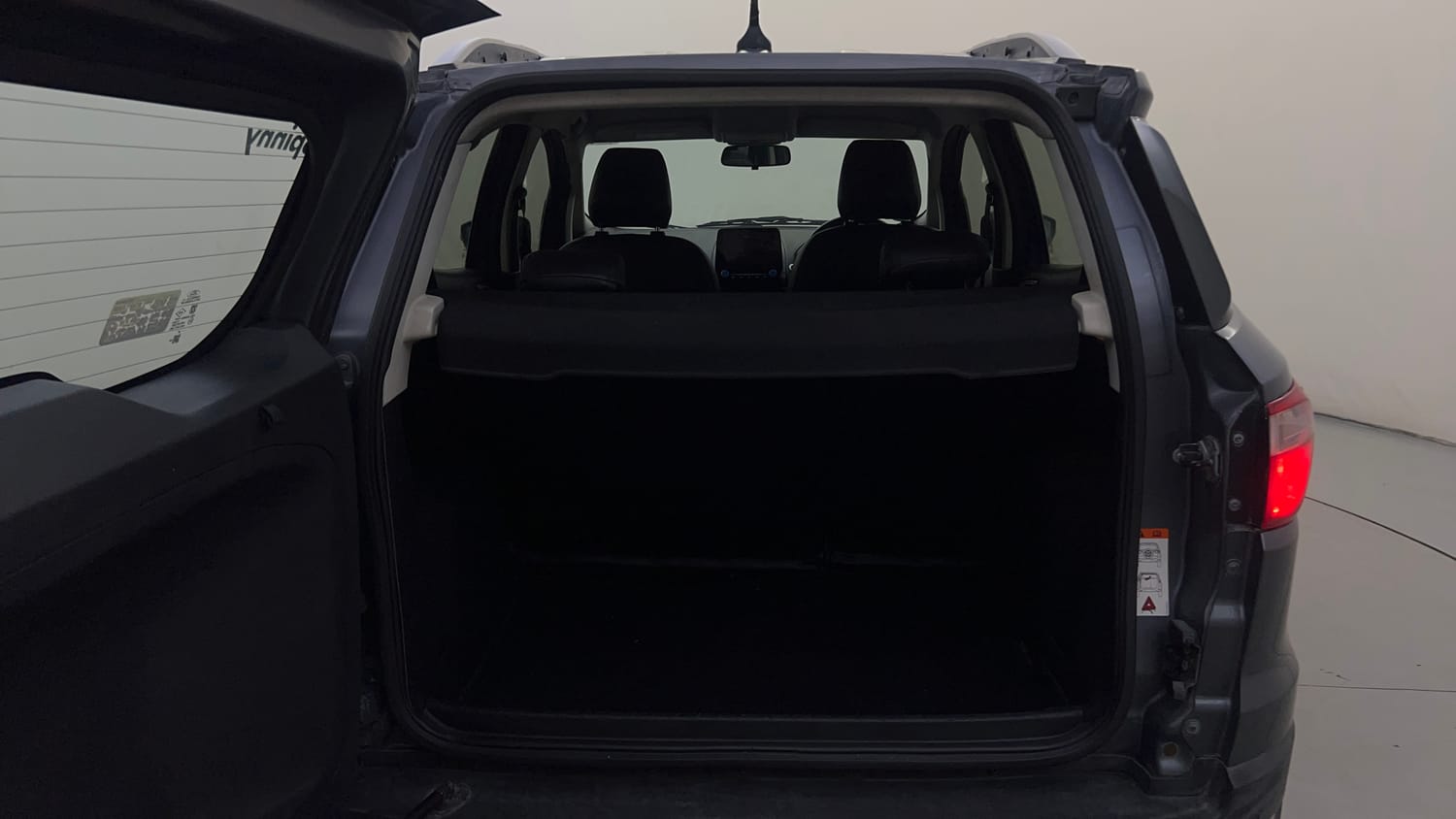 Used 2018 Ford EcoSport Titanium 1.5L TDCi Diesel Manual interior DICKY INSIDE VIEW