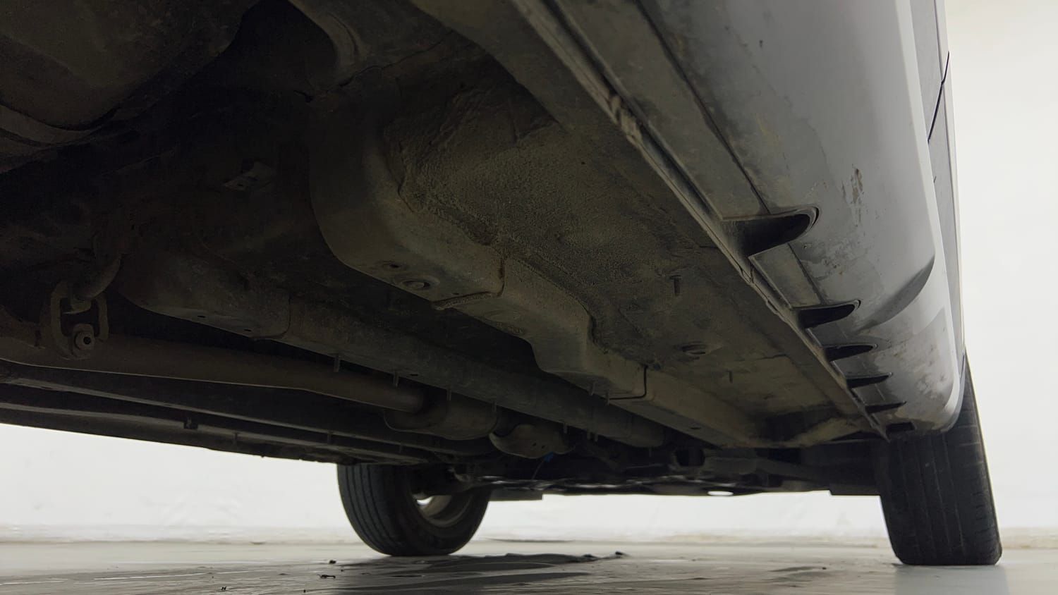 Used 2024 Hyundai Creta SX 1.5 Petrol IVT Petrol Automatic extra REAR RIGHT UNDERBODY VIEW