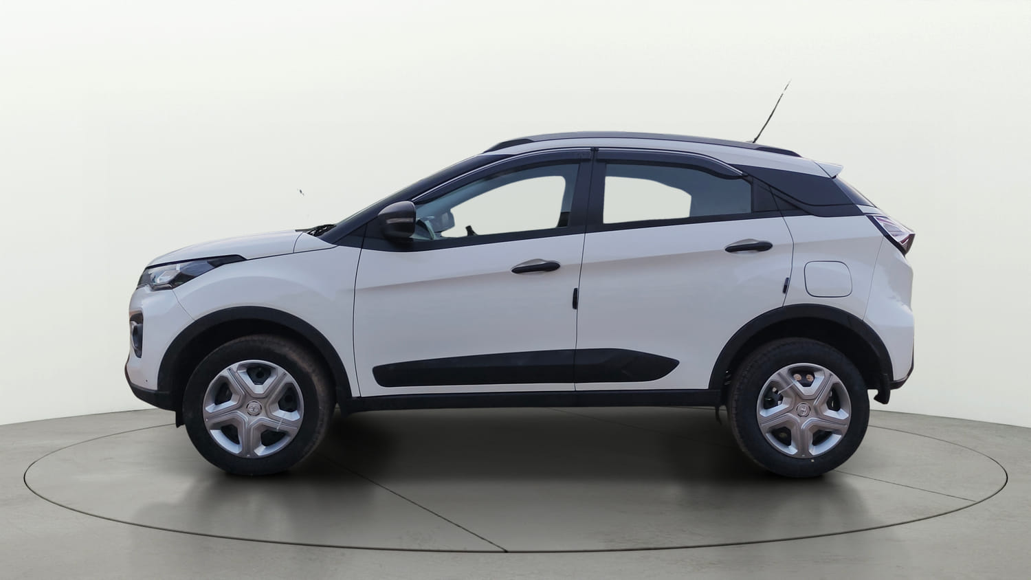 Used 2023 Tata Nexon XMA (S) Diesel Diesel Automatic exterior LEFT SIDE VIEW