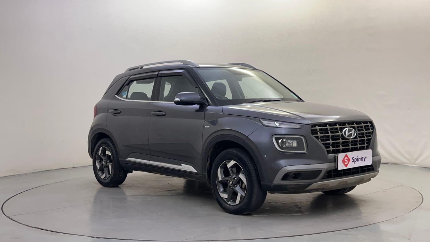 Used 2021 Hyundai Venue SX 1.0 Turbo iMT Petrol Manual exterior RIGHT FRONT CORNER VIEW